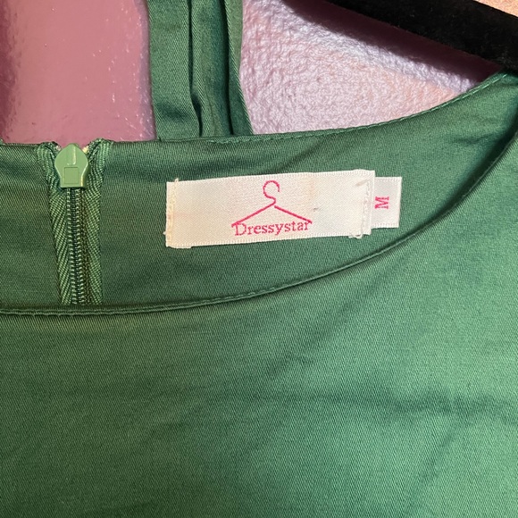 Green dress - Picture 2 of 3